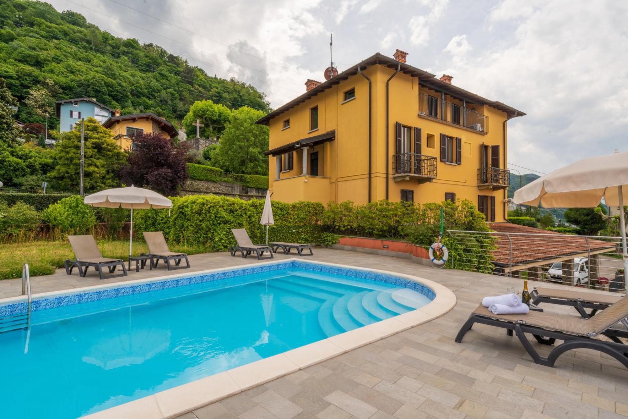 Stunning Apartment- Terrace And Swimming Pool Bellano Exterior foto